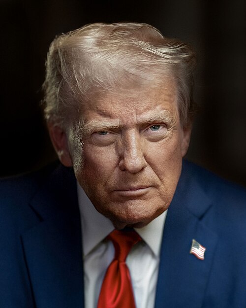 Tổng thống Mỹ Donald Trump, ảnh chân dung chính thức năm 2025.